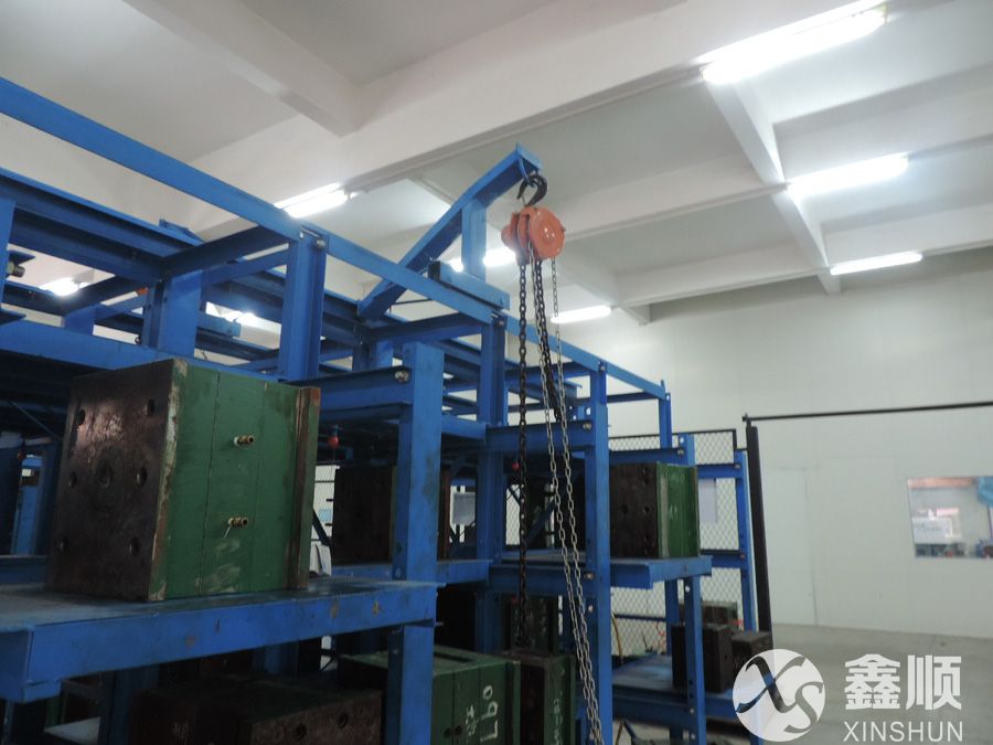 模具式货架(图3) 模具式货架(图3)