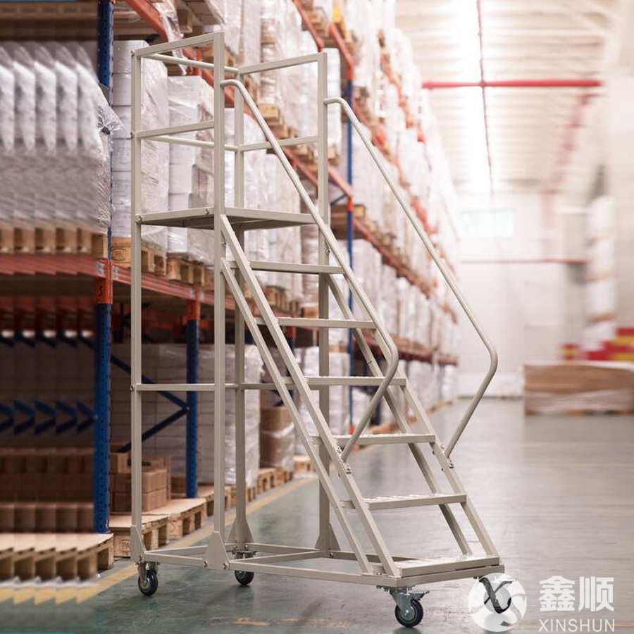 登高车生产厂家(图1) 登高车生产厂家(图1)
