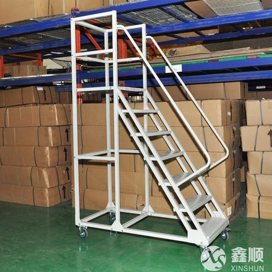 登高车生产厂家(图4) 登高车生产厂家(图4)